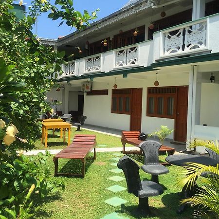 Srilanka Ayurveda Hotel ฮิกคาดูวา ภายนอก รูปภาพ