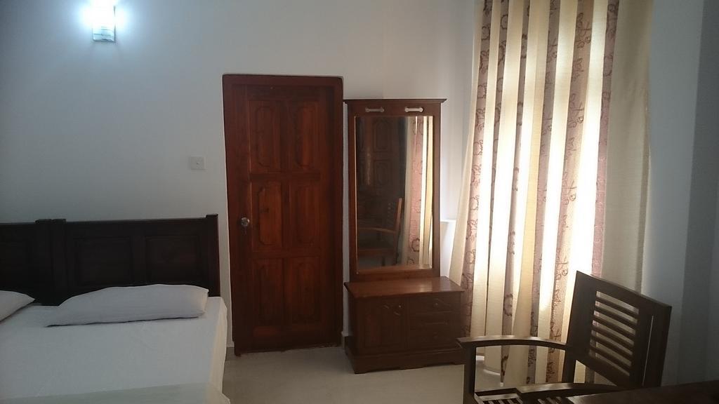 Srilanka Ayurveda Hotel ฮิกคาดูวา ภายนอก รูปภาพ